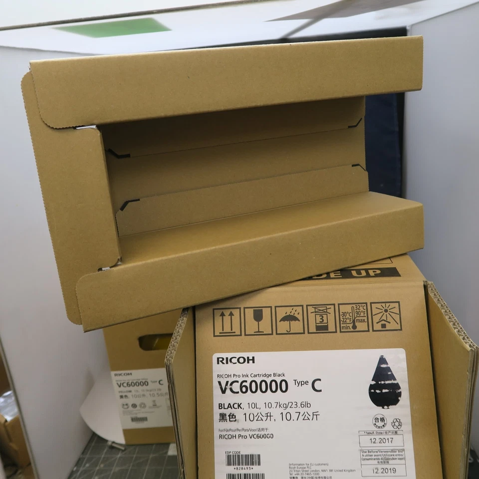 Black Pro Ink Cartridge 10L RICOH VC60000 Type C Fresh Stock December 2019 - Image 4 of 4