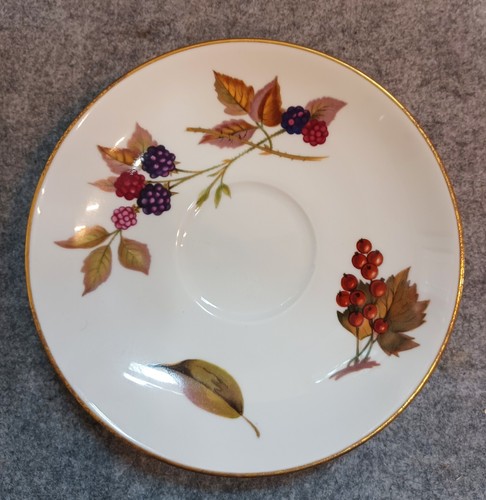 Evesham Gold by Royal Worcester Porcelain 6" Saucers Lot of 13 Vtg 1961 England - Picture 2 of 5