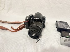 Nikon D3200 Digital SLR Camera Black 24.2MP 3x Zoom VR Lens Charger Batteries