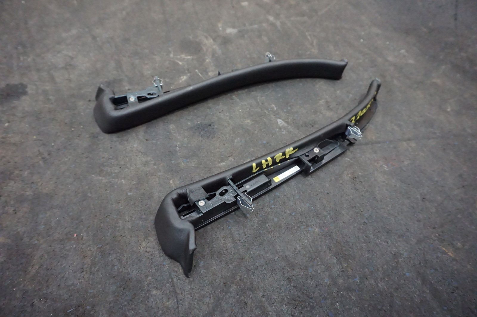 Set Left & Right Parcel Tray Trim 3Y0919175 3Y0919176 Bentley Mulsanne 2010-2020