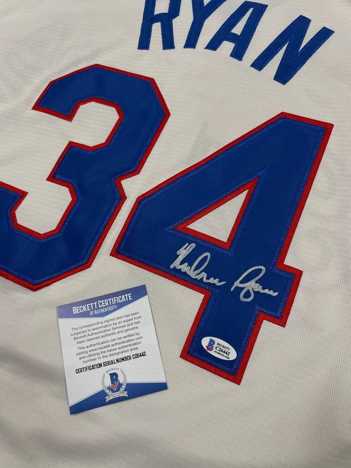 Camiseta blanca firmada a mano por Nolan Ryan autografiada por Beckett certificado de autenticidad Foto 4 de 4