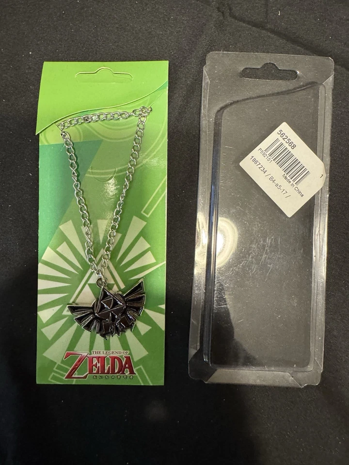 Legend of Zelda Necklace - Image 2 of 3