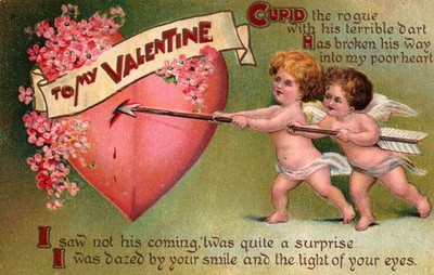CUPIDS PIERCE HEART WITH ARROW On Beautiful Vintage Unused VALENTINE Postcard