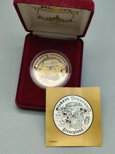 Mickey's Toontown Disneyland 1 oz .999 Fine Silver Round