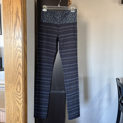 Lululemon Skinny Groove Pant II (Roll Down) Size
