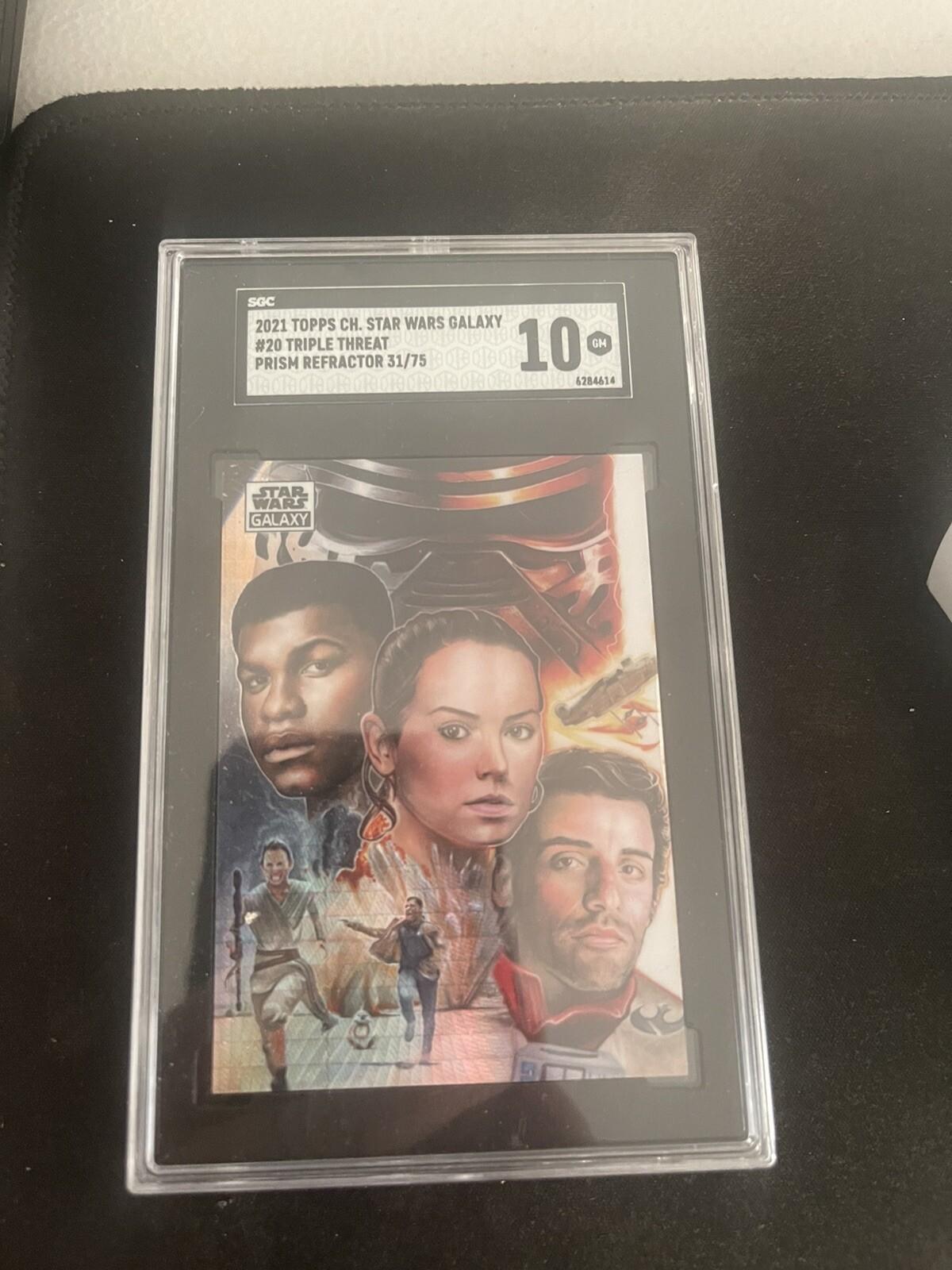 2021 Topps Chrome Galaxy Star Wars Triple Threat #20 Prism Refractor 31/75