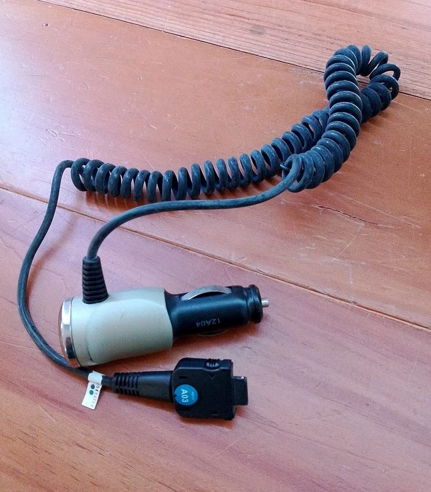 Adaptador de corriente iGo/ITIP 07A05/E11/021758 cargador de coche Foto 4 de 4