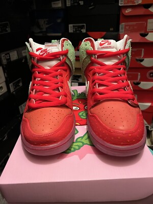 Strawberryです♡⃛ Nike SB Dunk High Strawberry Cough Special Box Size 11.5