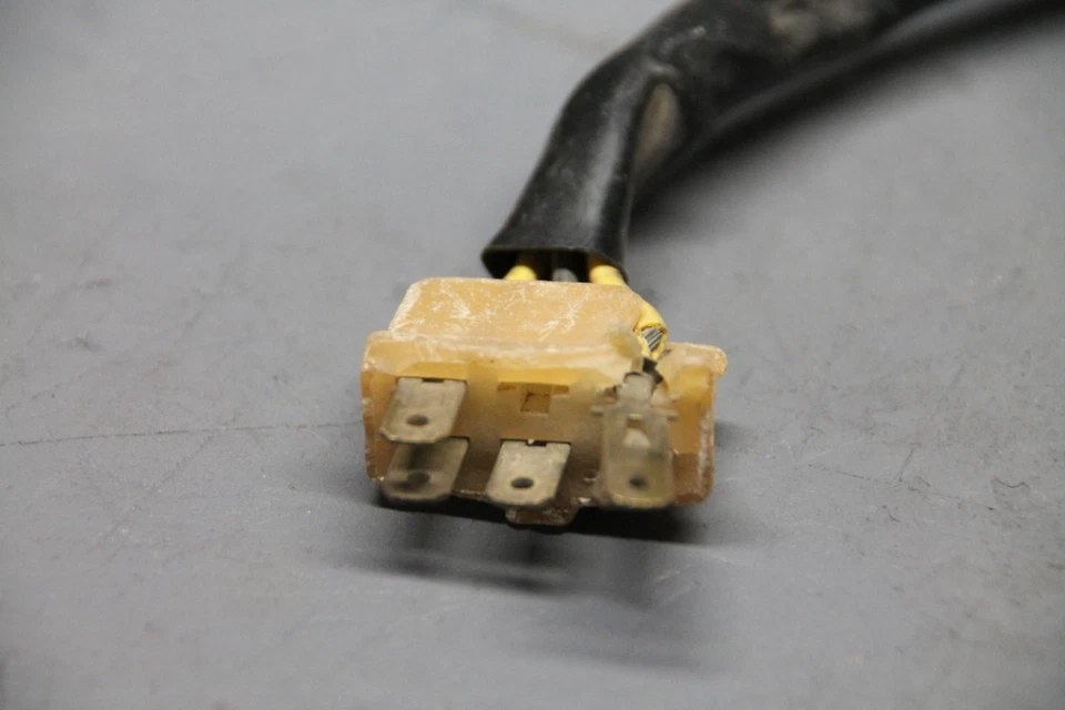 Honda Twinstar 200 1980 rectificador regulador de voltaje 31600-413-008 Foto 3 de 4