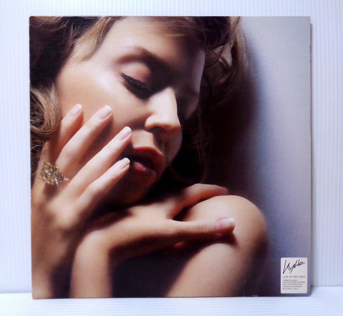 KYLIE MINOGUE LOVE AT FIRST SIGHT Remixes 2002 EMI 7243 5 51112 6 