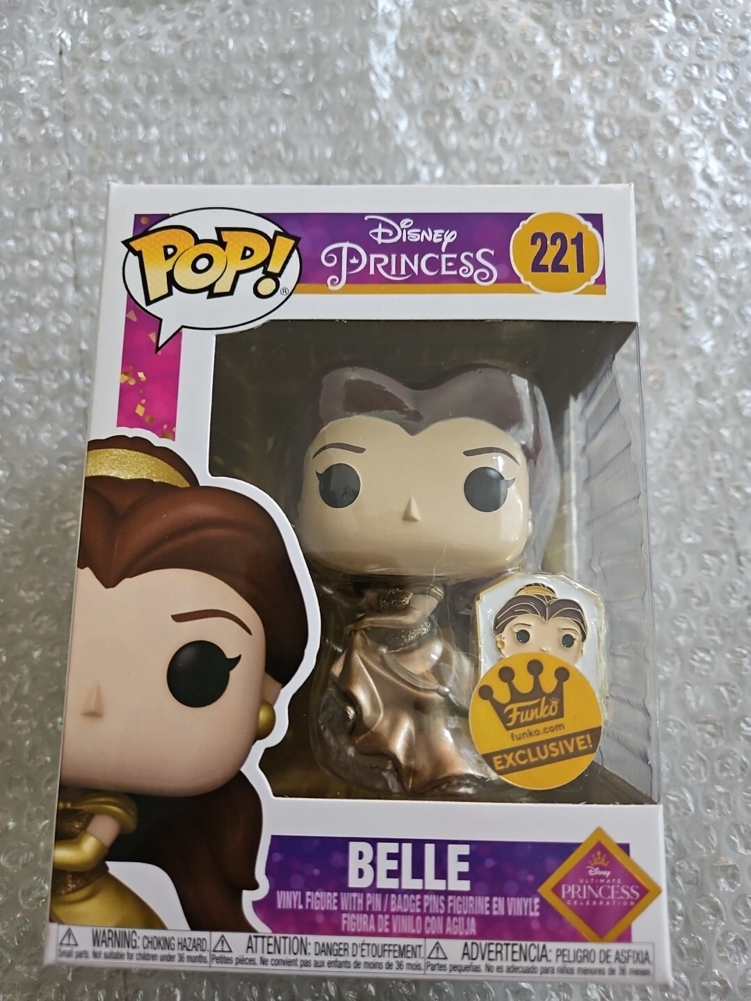 Funko Pop! Figura Disney Ultimate Princess Belle #221 - Exclusiva Dorada Con Alfiler