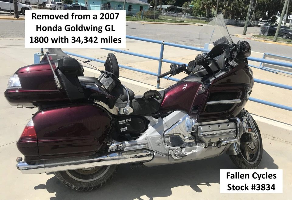 2007 Honda Goldwing GL 1800 Saddlebag Crash Bar Guard Left Right Set CHROME - Imagem 2 de 4