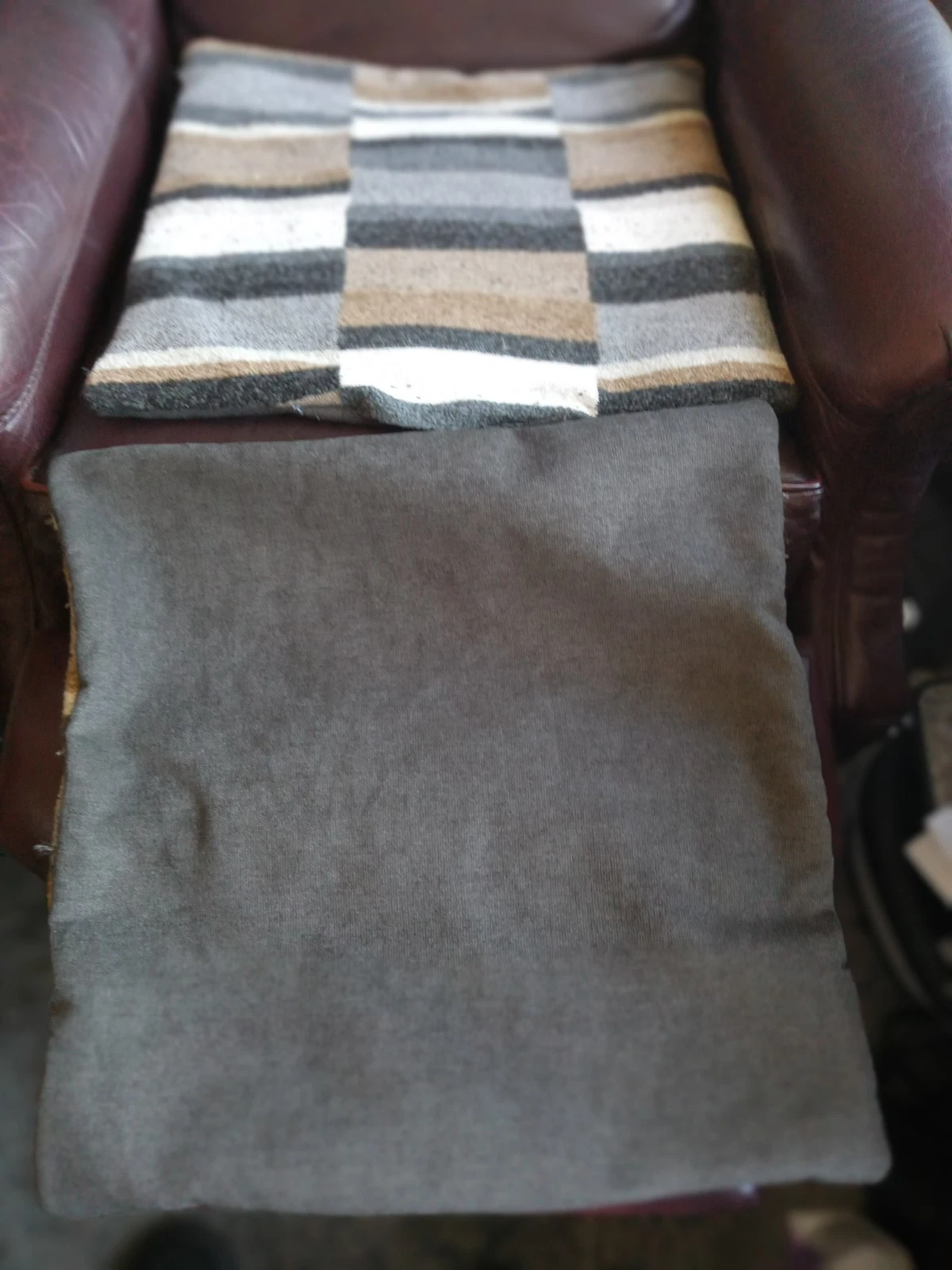 Pair of Gray Brown Abstract Print Throw Pillows 20 x 20