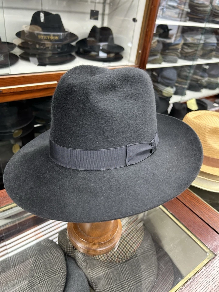 Sombrero Borsalino Diamante Acabado Seda Para Hombre Piel Fieltro Gris Hecho en Italia Talla 59 738 Foto 2 de 4