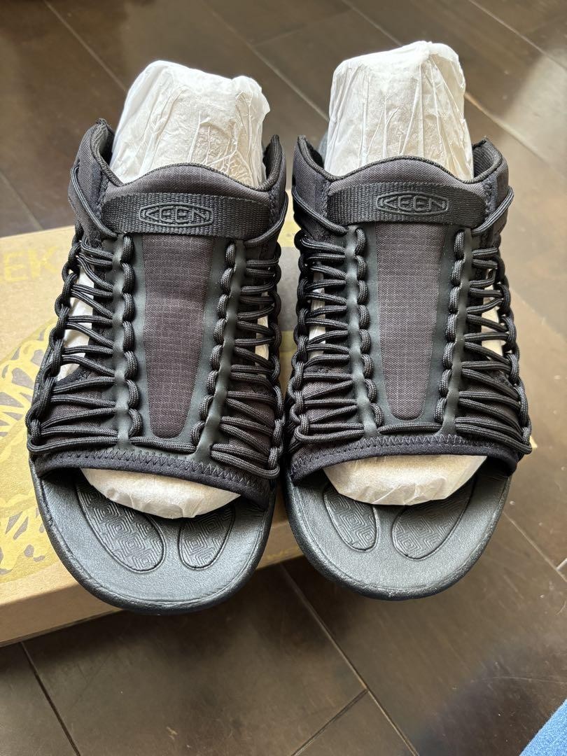 Sandali da uomo KEEN slide design corda nera 8US 7UK come nuovi con scatola