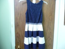 BEAUTIFUL NAVY AND WHITE TEEN SIZE DRESS WITH LACE BODICE