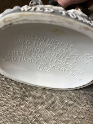 Austin Nichols Wild Turkey and Skunk Porcelain Decanter 1986 EMPTY