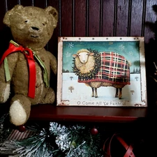 SWEET SHABBY PRIMITIVE RETRO VINTAGE STYLE CHRISTMAS WEAVER KNIT SHEEP LAMB SIGN