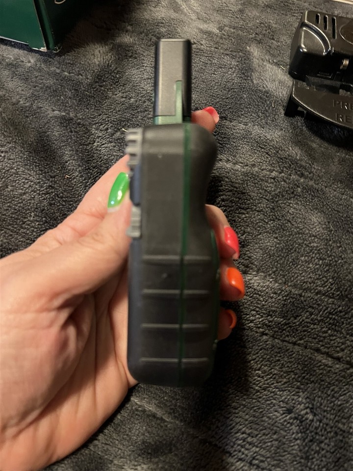 TRITRONICS SPORTS BASIC G3 TRANSMITTER AND COLLAR CHARGER POWER