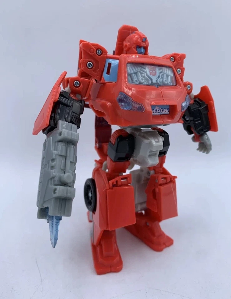 Hasbro Transformers Universe Classic Deluxe Ironhide Action Figure Complete - Image 3 of 3