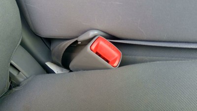 2007 - 2013 Toyota Tundra Front Passenger Seat Belt Buckle | eBay