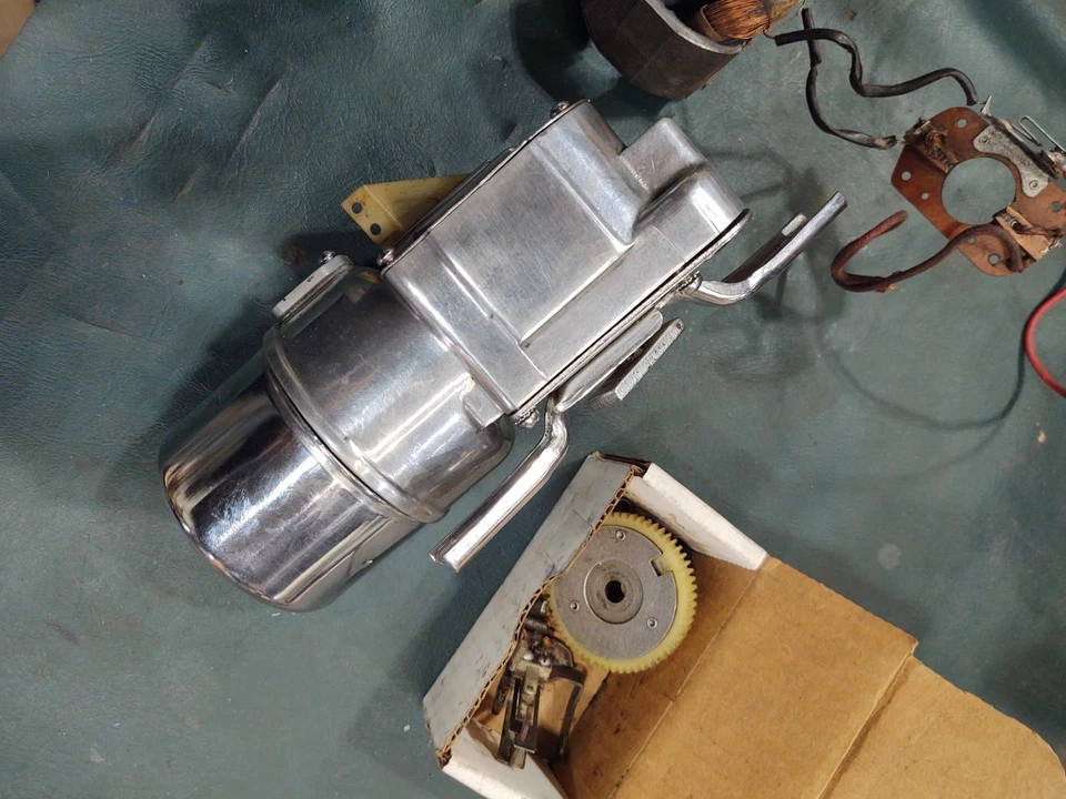 55 56 57 CHEVY PONTIAC CHROME PLATED Electric Wiper Motor BEL AIR BONNEVILLE 150 - Image 2 of 4