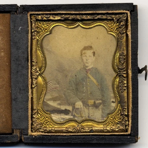 Civil War CDV boy in uniform with flag