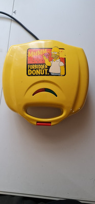 The Simpsons Forbidden Donut Maker Elektrische Mini Donut Maschine Getestet SM772