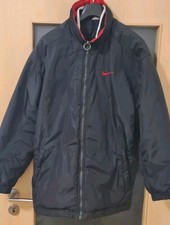 Nike Winterjacke Herren Größe Schwarz Mantel Lang Logo im Nacken und Rücken 