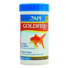 API GOLDFISH PELLETS Fish Food 7-Ounce Container, Large 833C 