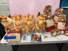 LQQK Huge Lot Of Vintage Etc Teddy Ruxpin, Grubby, Projector, Cord ,Tapes ,RARE