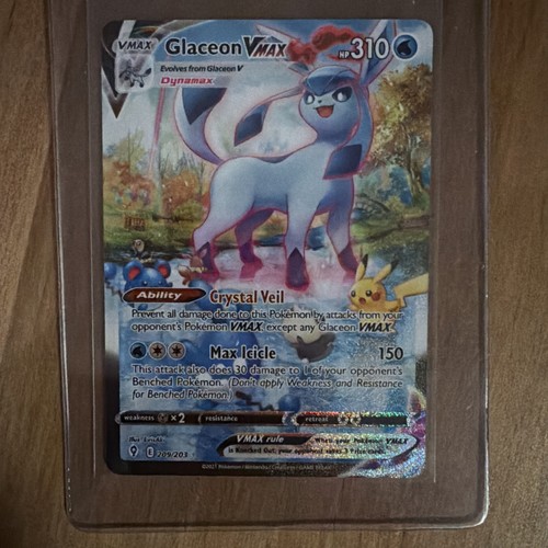 Pokémon Company Glaceon VMAX Alt Art Secret Rare Holo 209/203 SWSH07 EN