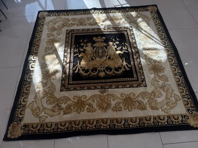 Gianni Versace Teppich   Handgeknüpft   Original 1990er   235×235 cm   Unikat