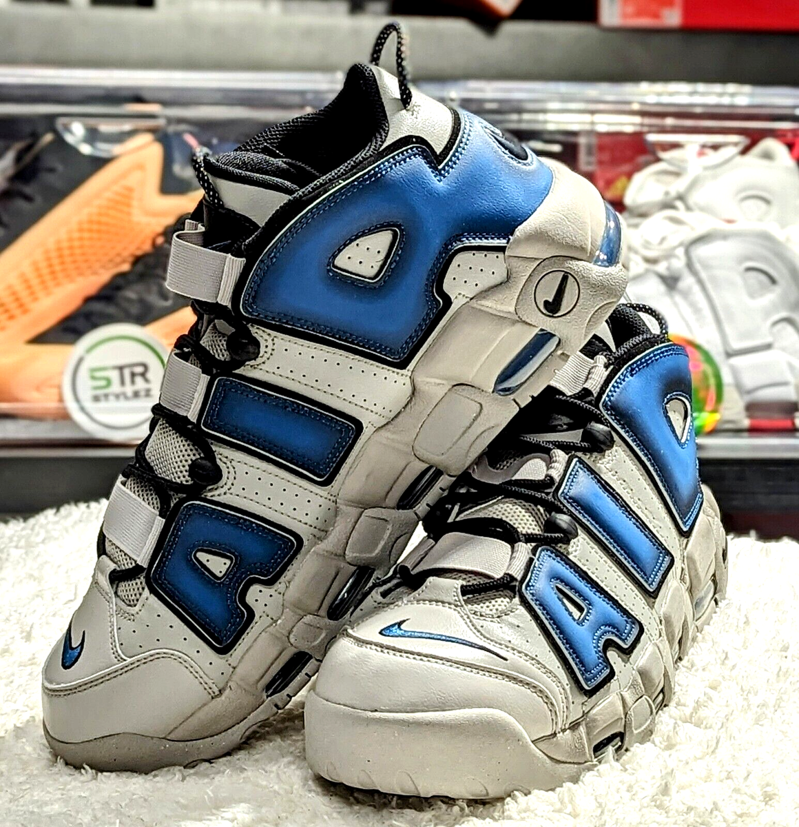 【27.5】 AIR MORE UPTEMPO Nike Air More Uptempo Low Dark Grey / Light Crimson - Sep