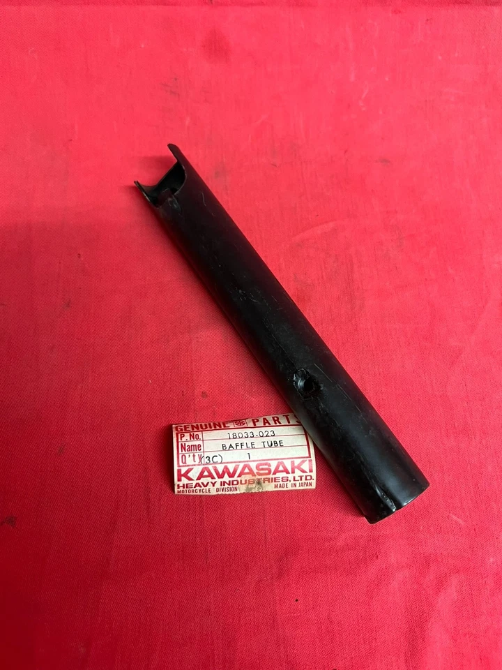 Tubo silenciador escape deflector Kawasaki NOS A1 A7 A1SS A7SS 18033-023 Foto 4 de 4