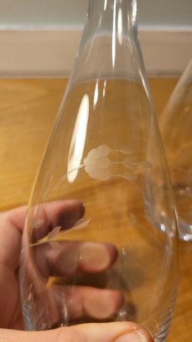 Set of 2 Art Glass Etched Floral Pattern Teardrop Shaped Carafes Bud Vases 9.5'' - Picture 6 of 7