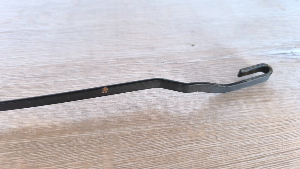 VW GOLF MK2 JETTA FRONT WIPER ARM EARLY TYPE 19 GENUINE 191955408/410