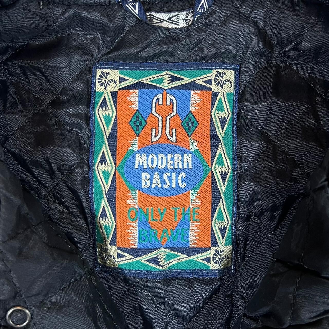 Vintage MODERN BASIC Abstract Patterned Padded Po… - image 4