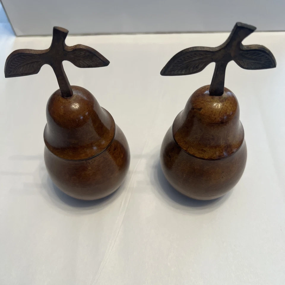 Zodax Harvest Trend Vela Aromática Metal Pera Contenedor 7" Alto Juego De 2 Y Foto 2 de 4