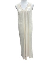 Vintage Vanity Fair Nylon Sleeveless Lace Nightgown Cream Size Small Made in USA