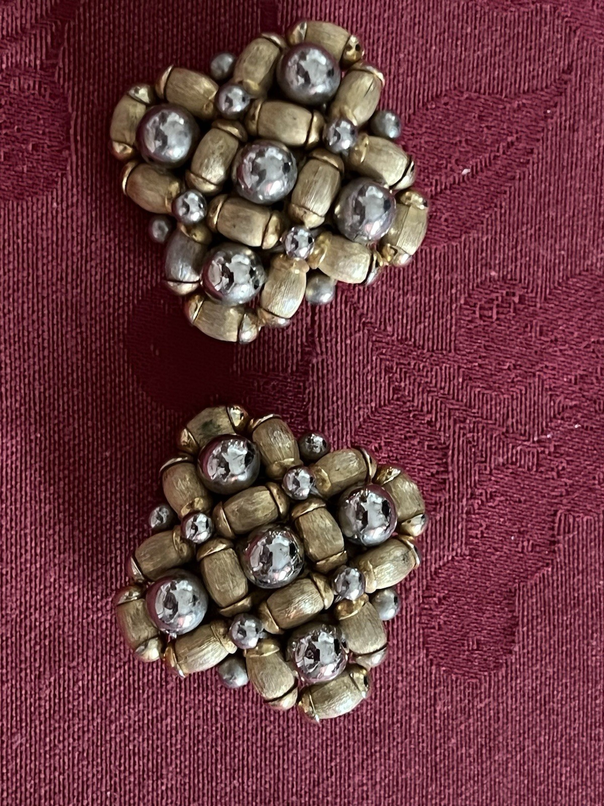 Statement Vtg 50's Bubbles Cluster Beaded Clip On… - image 5