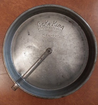 Vintage Bake King 9 in X 1 in Cake Pan With Easy Release Slider