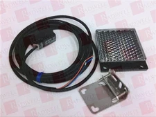 KEYENCE CORP PZ2-61P / PZ261P (NEW IN BOX)