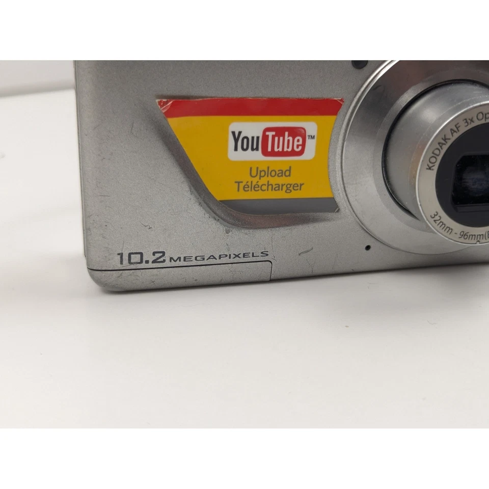 Kodak EasyShare C180 10.2 MP Digital Camera Silver YouTube Edition Compact Point - Image 4 of 4