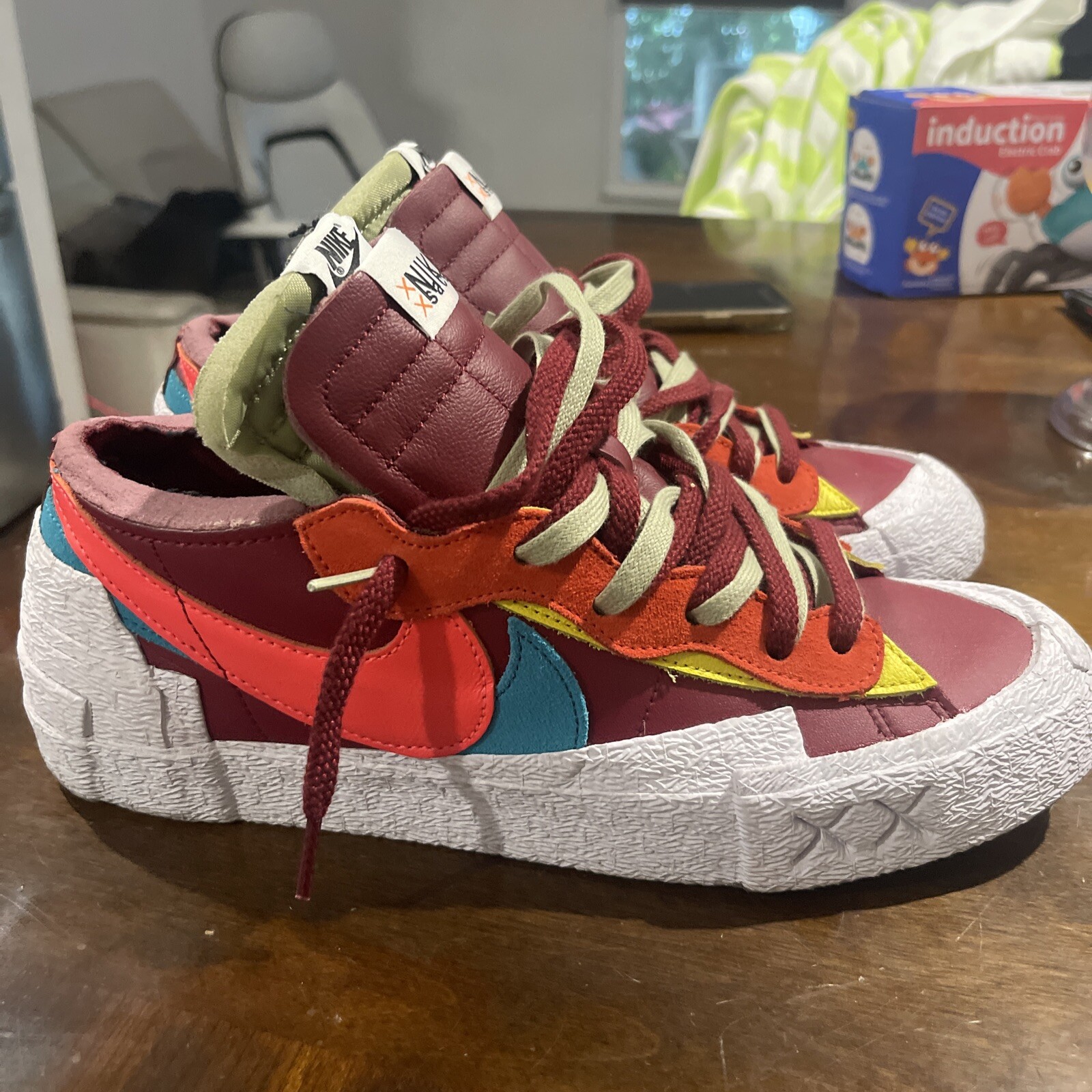 SACAI X NIKE Taglia 10 Nike KAWS x sacai x blazer rosso squadra bassa