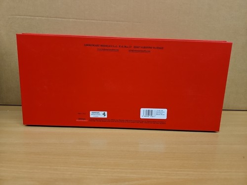 Looksmart Ferrari LS18F1036 1:18 SF21 #55 Carlos Sainz Jr Bahrain GP 2021 - Picture 10 of 11