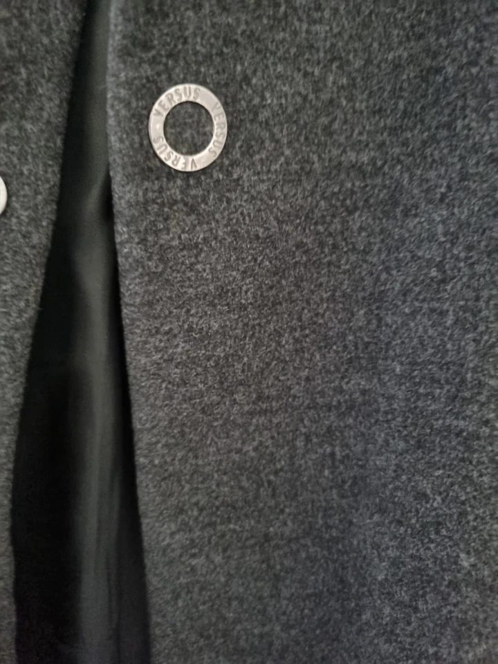 Men's Gianni Versace Grey Wool Overcoat, size 58 / 3XL / XXXL. Excellent Cond - Image 2 of 4