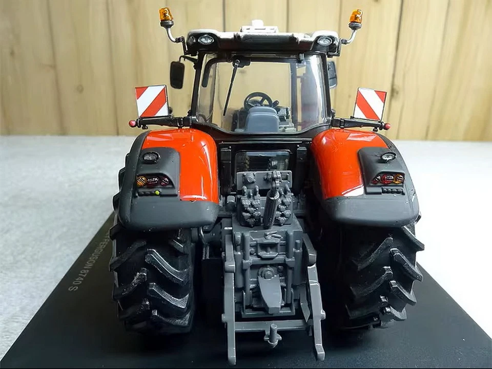 Universal hobbies 1/32 Massey Ferguson 8740 S Diecast Model Toy UH5293 - Image 4 of 4