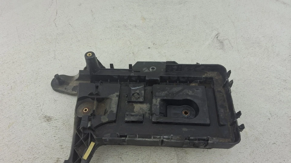 Soporte bandeja batería VOLKSWAGEN PASSAT 2012-2022 SOPORTE OEM Foto 2 de 4