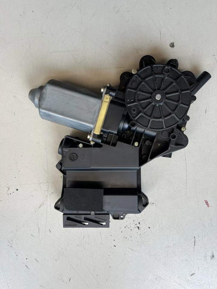 Sharan 7M elektrischer Fensterheber hinten rechts Motor bis Bj.1999 7M0959812A - Bild 3 von 3